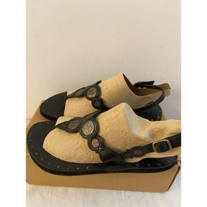 Indigo #83181‎ gladiator style sandals size 8m Black